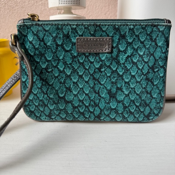 Coach Handbags - Coach Teal Reptile Print Wristlet Clutch